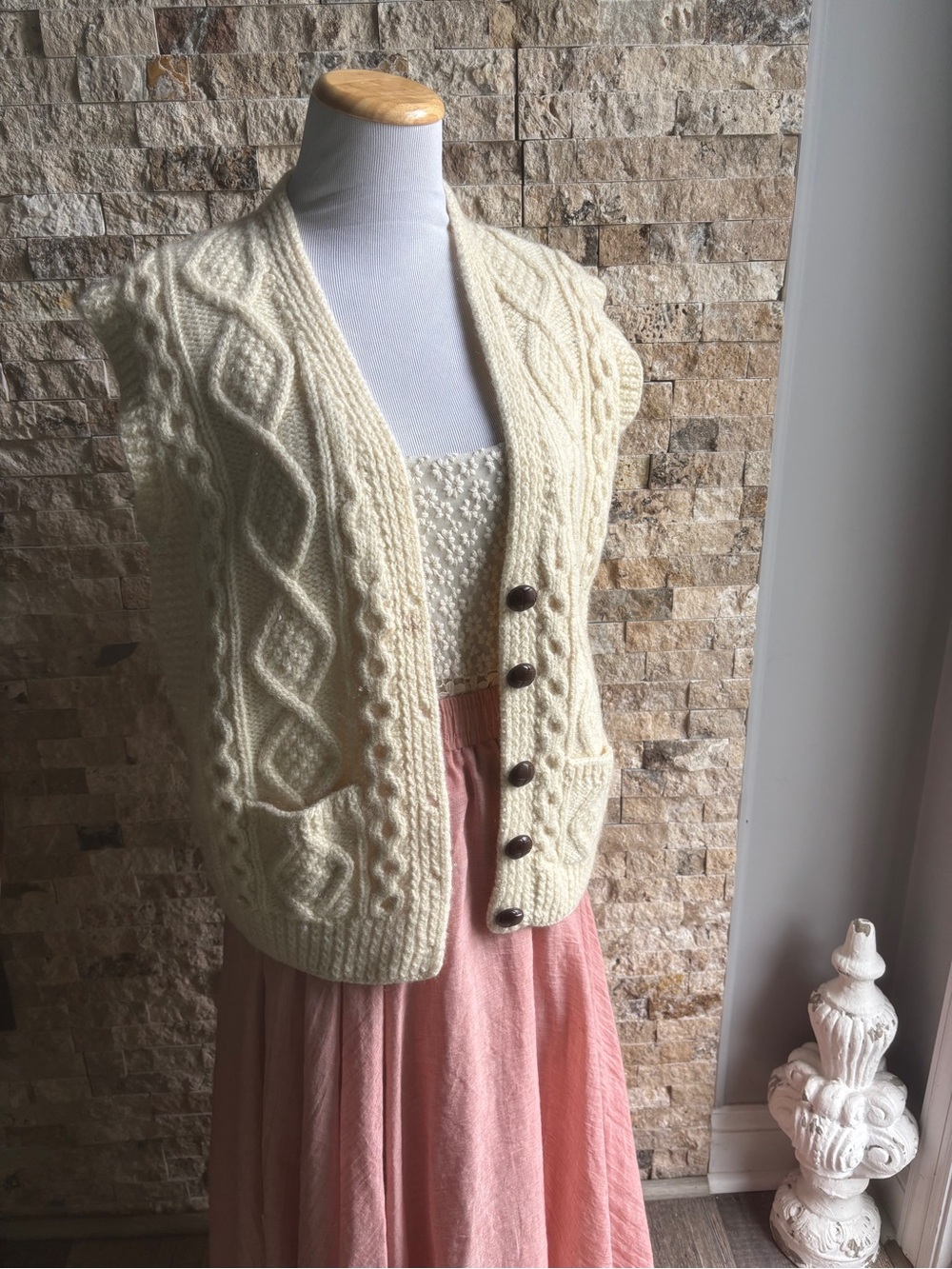 Hand knit Cream Cable-Knit Buttoned Sleeveless Cardigan Vest